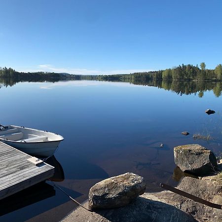 Cozy Cottage By The Lake, Charlottenberg Åmotfors Exterior photo