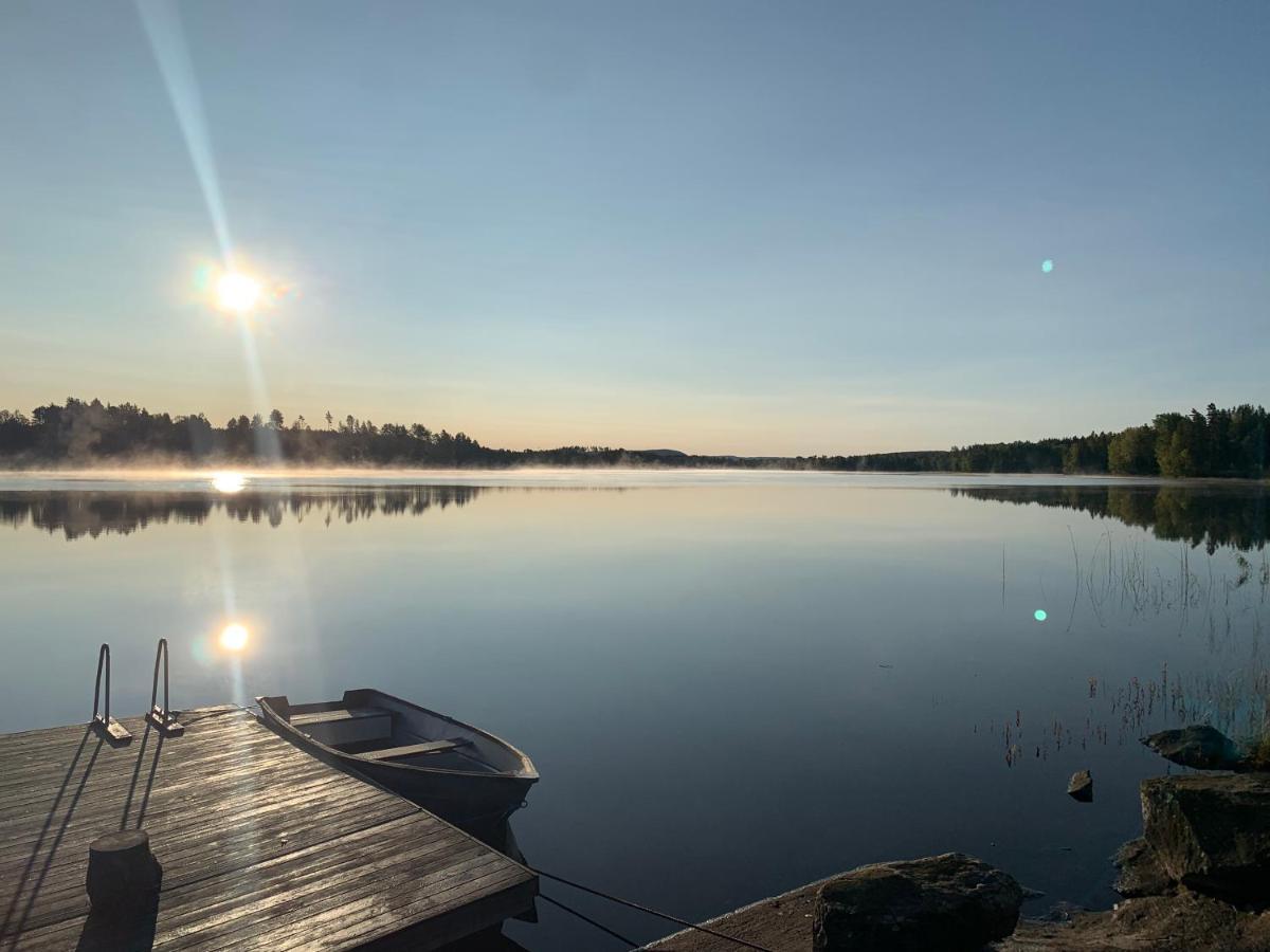 Cozy Cottage By The Lake, Charlottenberg Åmotfors Exterior photo