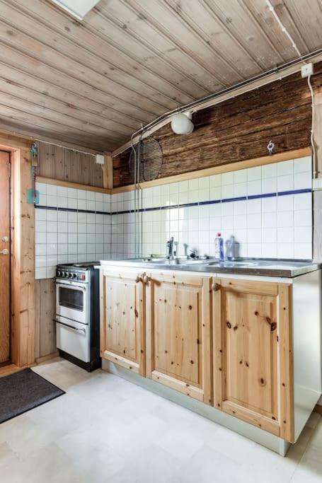 Cozy Cottage By The Lake, Charlottenberg Åmotfors Exterior photo