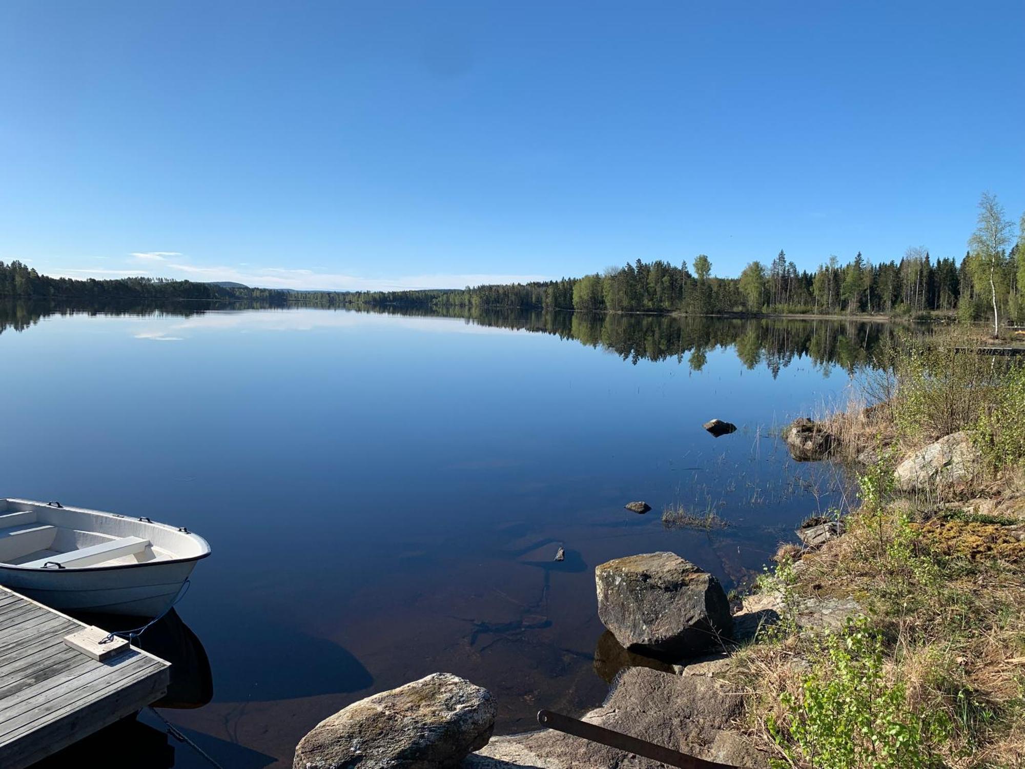 Cozy Cottage By The Lake, Charlottenberg Åmotfors Exterior photo